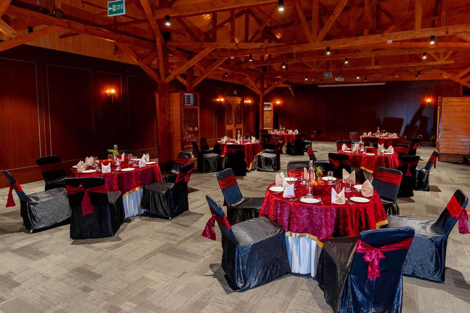 Pine View Banquet for memorable events and gatherings